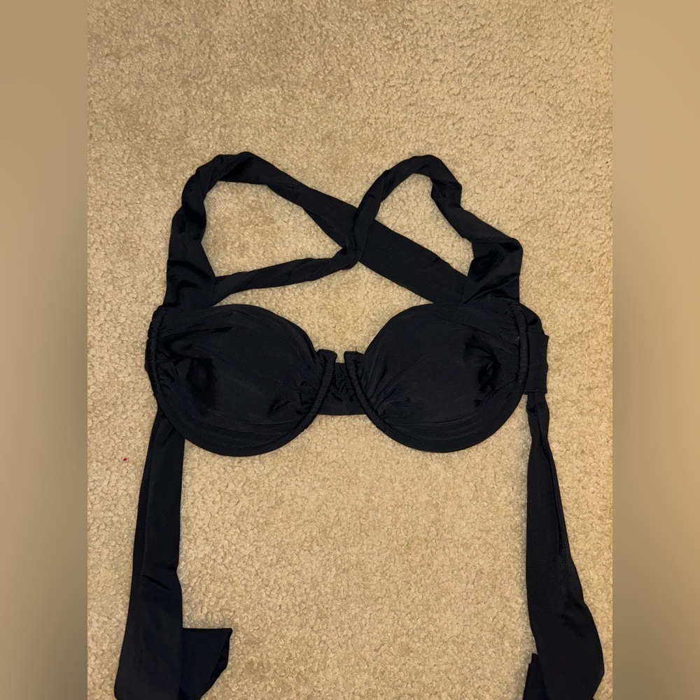 Black criss cross swim top size medium